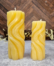 Load image into Gallery viewer, Modern Twisty Pillar Candles