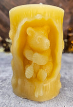 Load image into Gallery viewer, Bear in Honey Log Pillar Candle