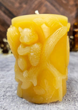 Load image into Gallery viewer, Squirrel Pillar