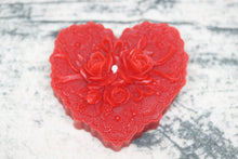 Load image into Gallery viewer, Heart Candle with Rose Blooms